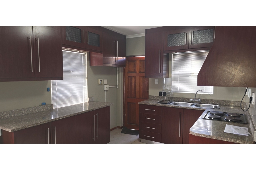 3 Bedroom Property for Sale in Highlands Estate Western Cape
